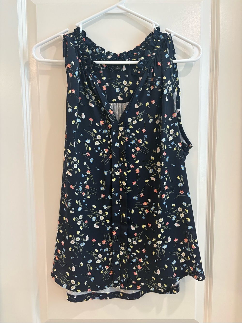 41 Hawthorn Navy Multicolor Floral Ruffle-Neck Sleeveless Top